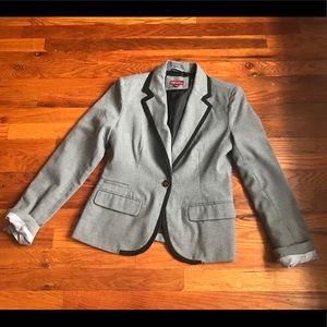 Merona gray blazer with black border lining